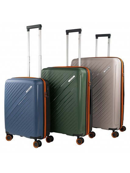 Medium hard/soft suitcases...