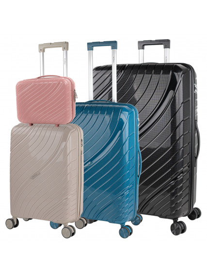 Medium rigid/soft suitcases...