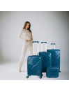 Medium rigid/soft suitcases with a capacity of L